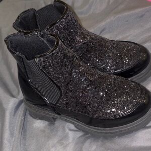 Kids Black Glitter Chelsea Boots - Stylish Slip-On Booties